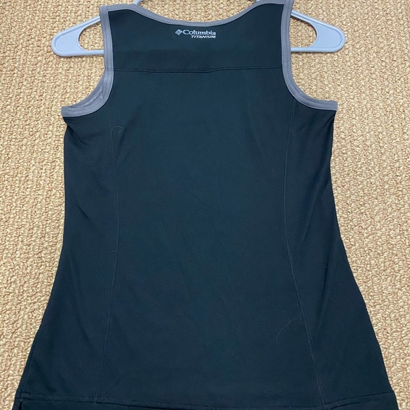 Cute Columbia Athletic Tank top Size XS - Picture 4 of 7